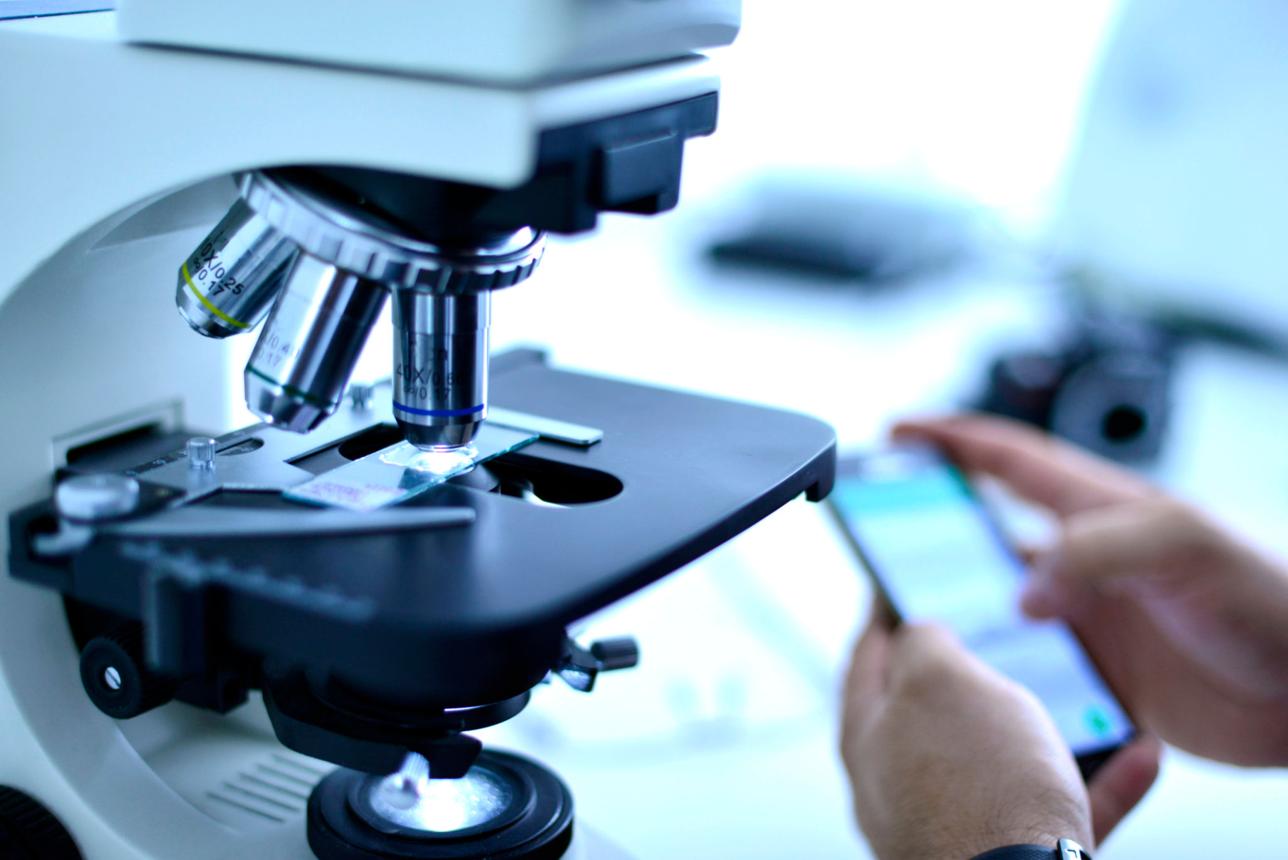 Compound Microscope - Image 3